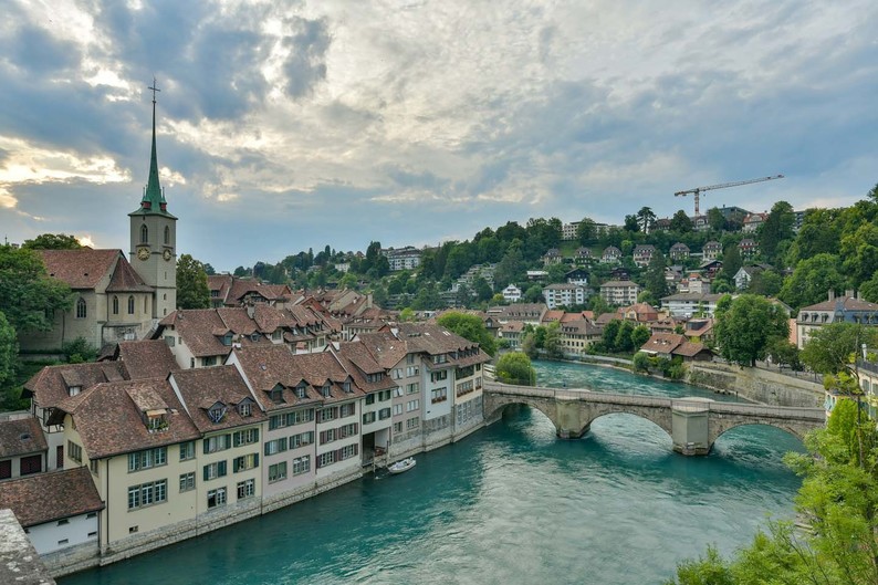 緑の川に囲まれたスイスの古都&lt;br/&gt;スイス・ベルン