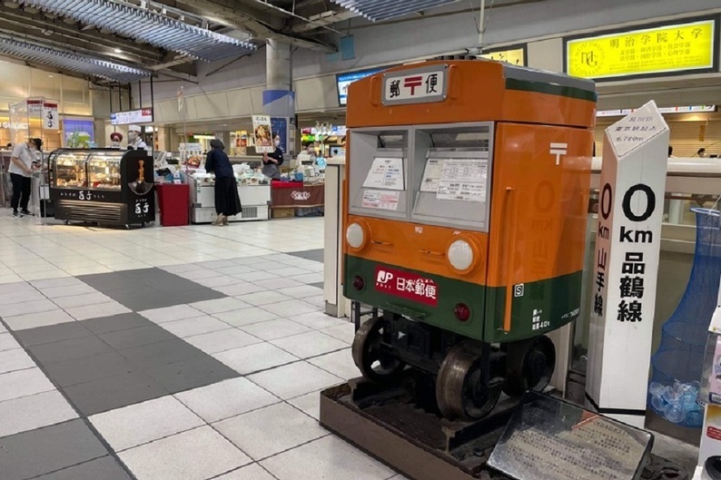 郵便車両型ポスト