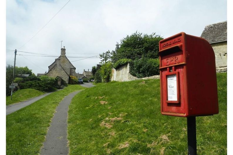 イギリスの田園のポスト